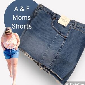 🎯🎯SALE🎯🎯 NWT Abercrombie & Fitch High Rise The Mom Shorts Sz 20